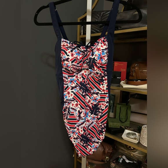 NWT Amoena Masectomy Swimwear Size 8 B Cup Summer Day Half Bodice One Piece - Picture 4 of 10